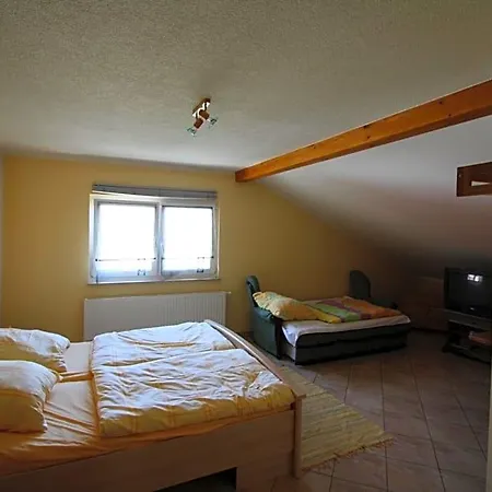 Teschendorfer Landgasthof Bed & Breakfast